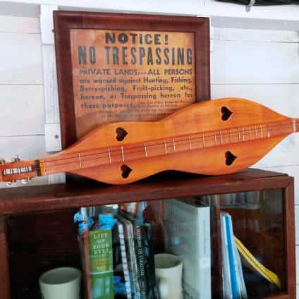 Some of the Best Mountain Dulcimer Players You’ll Never Hear:  Introverts